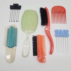 Lot Of 7 Vintage Hairbrush Teasers Combs Retro MCM Ace Stance Goody Kurtell & Co